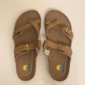 NWOT Maui Island Sandals!